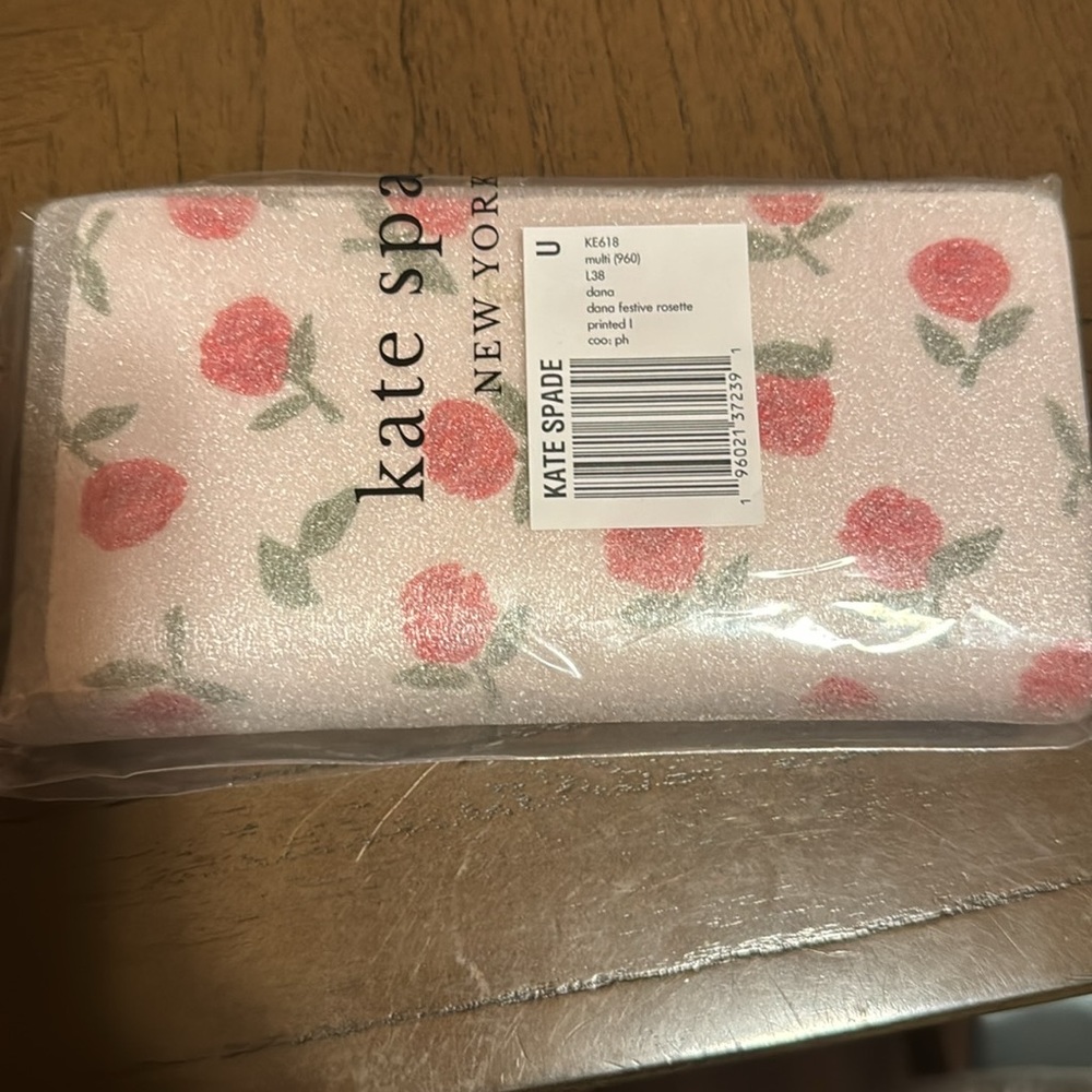 Kate Spade bifold wallet